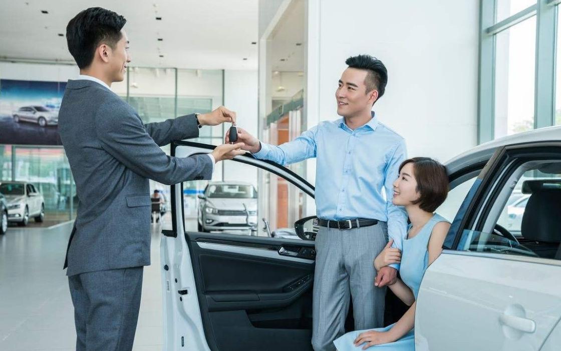 为什么4s店宁愿不要利息也要分期,4s店为何不收利息也要你贷款买车