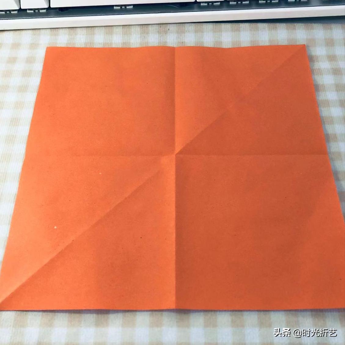 图解折纸教程,苍蝇纸盒的折纸方法