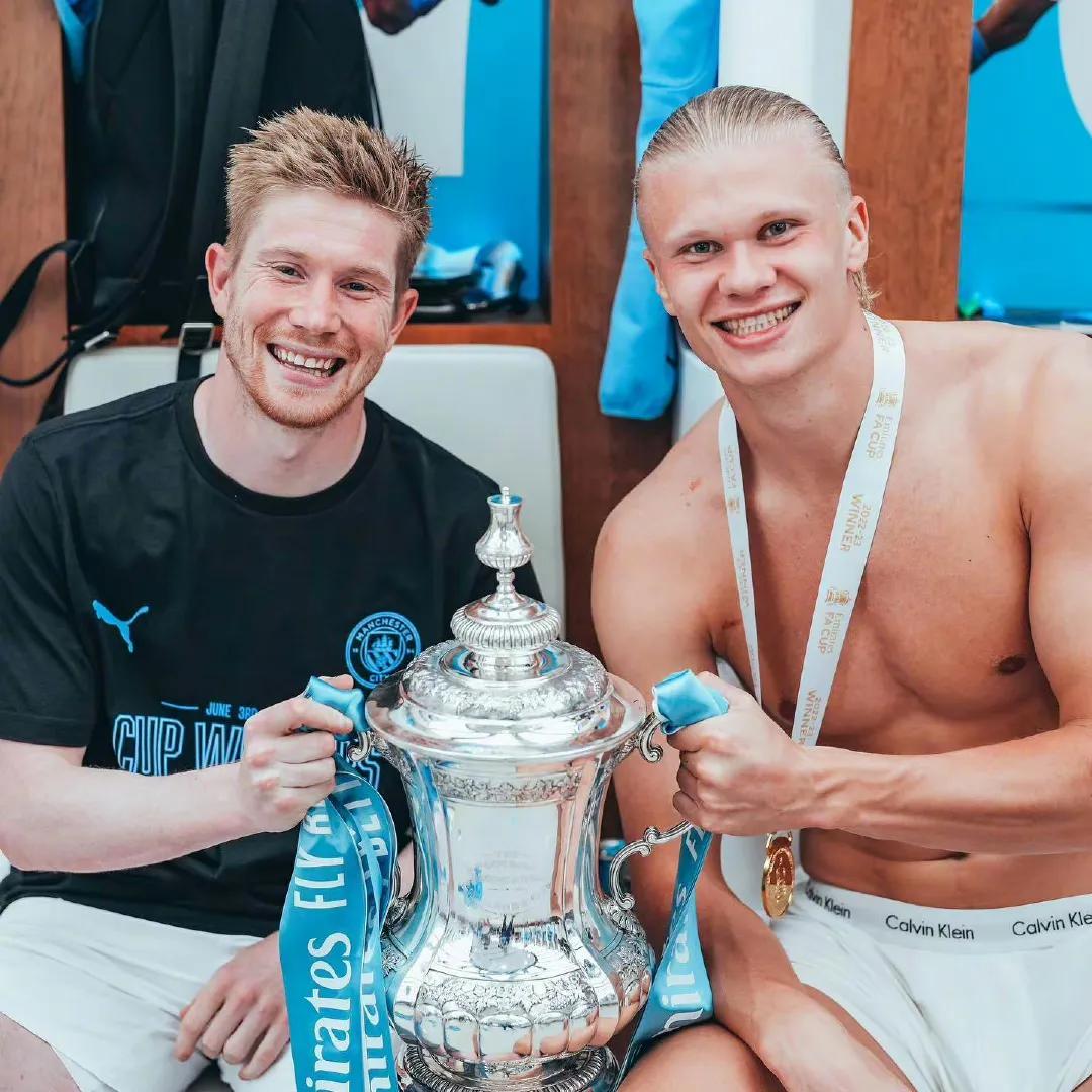 欧冠曼城赛后瓜帅采访,6连胜曼城狂飙创2大纪录瓜帅赢家