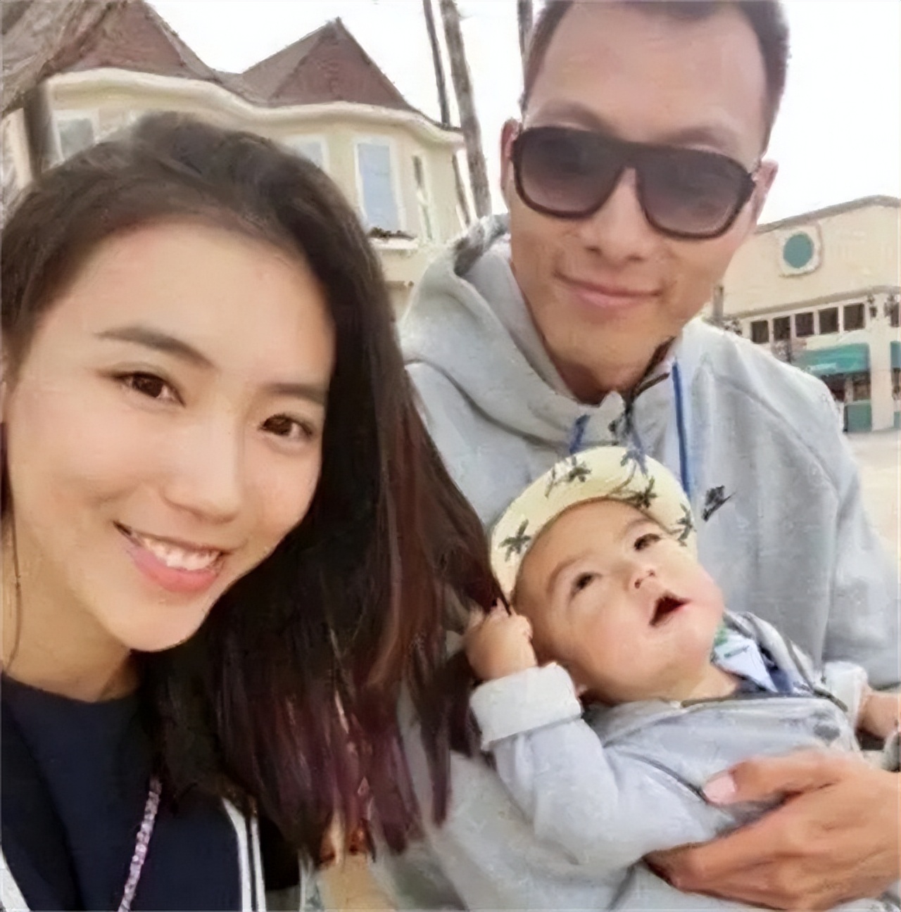 18岁的刘亦菲和18岁的易建联,万万没想到易建联追求刘亦菲