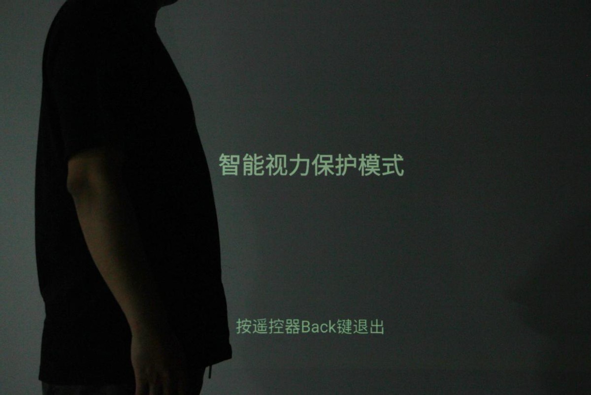 联想小新520投影仪真实测评,联想投影小新520测评