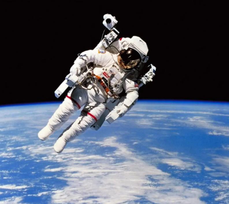 碳基生命与硅基生命对比视频,从碳基生命到硅基生命时间表