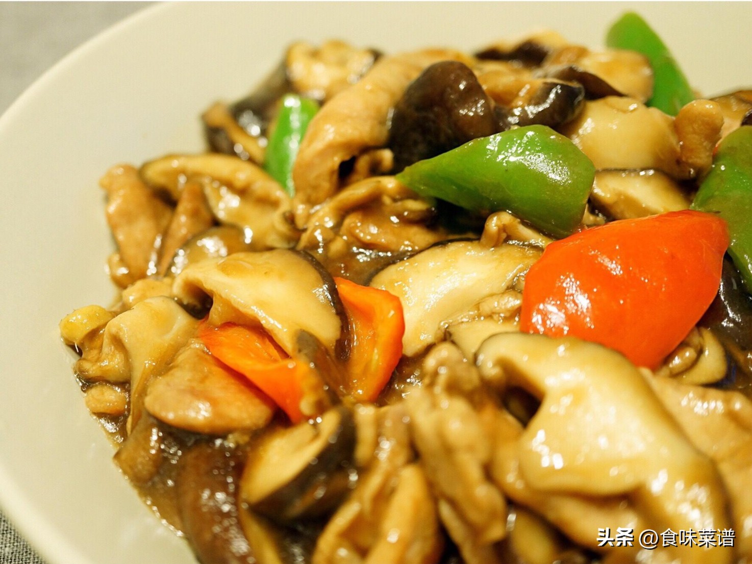 注意了晚餐千万要少吃这几种食物,饮食牢记3吃4不吃管住嘴