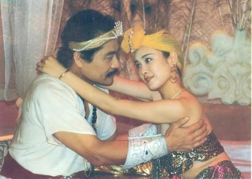 傅艺伟的情感史,傅艺伟几次婚姻