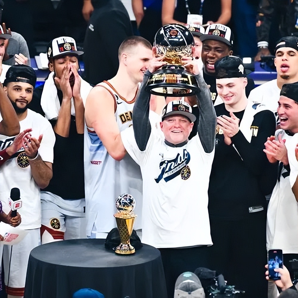 威少比詹姆斯厉害,威少比詹姆斯更全能