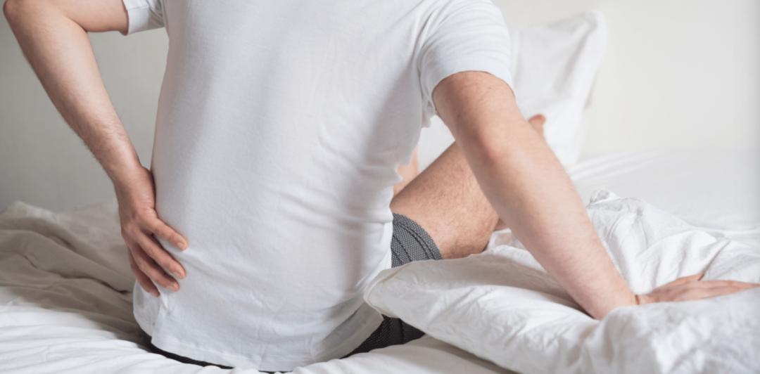 辟谣：腰疼躺躺就好了？专业物理治疗师建议：不信谣，别“躺平”