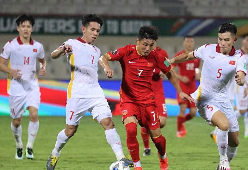 扬科维奇谈国足三场零进球,扬科维奇国足逆转反应