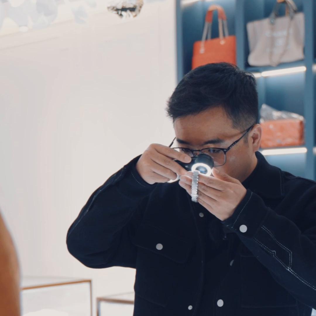 10000块最具性价比二手手表,送二手手表好吗