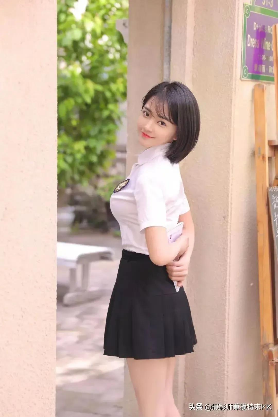 回眸一笑百媚生意思,回眸一笑百媚生8