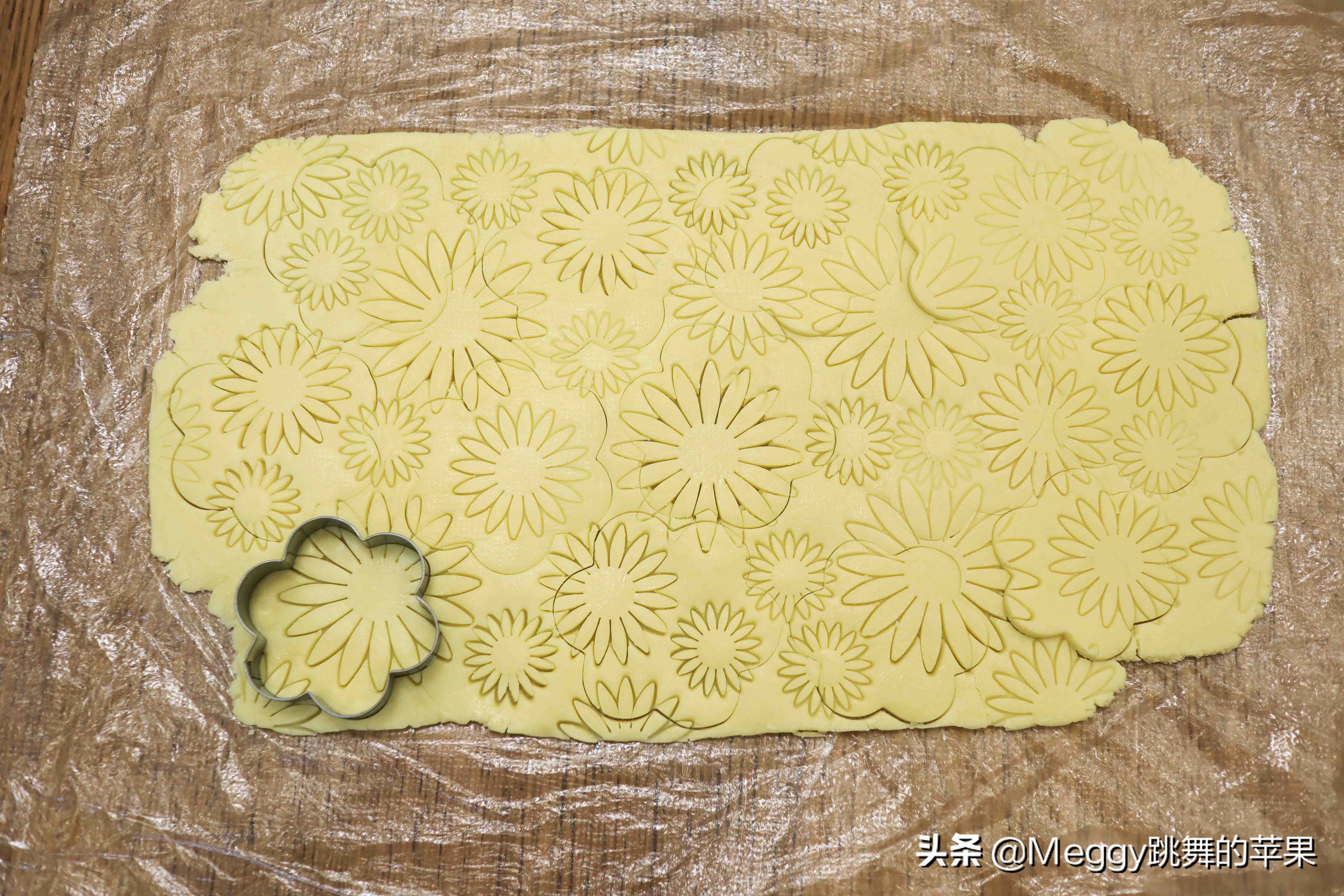 饼干不用模具怎么做才好看,这款又薄又脆的饼干超好吃