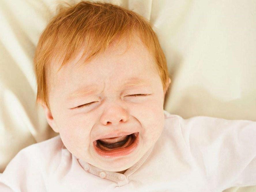 不上幼儿园?怕见陌生人?判断宝宝是否缺乏安全感,不能只看这些