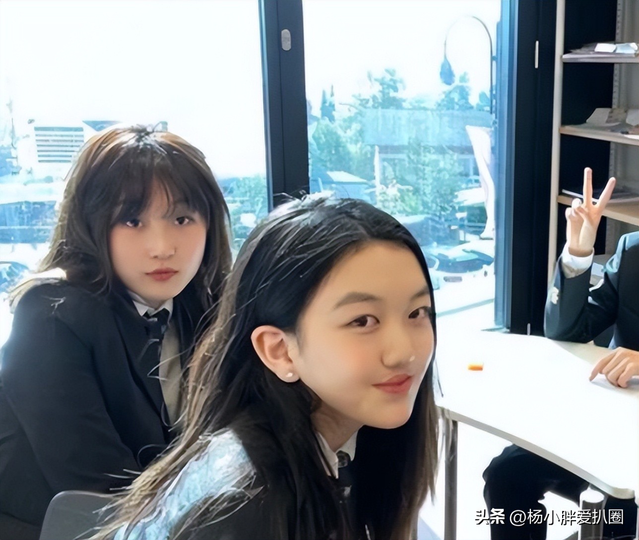 李嫣逛街,李嫣瑞士名校生活照曝光