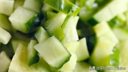凉拌菜夏天容易坏吗,适合夏天吃的凉拌菜黄瓜