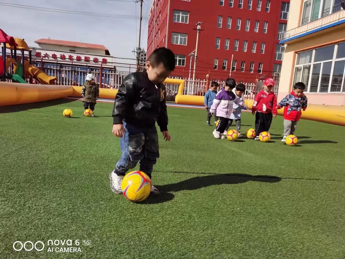 足球小乾坤,平鲁区天明幼儿园