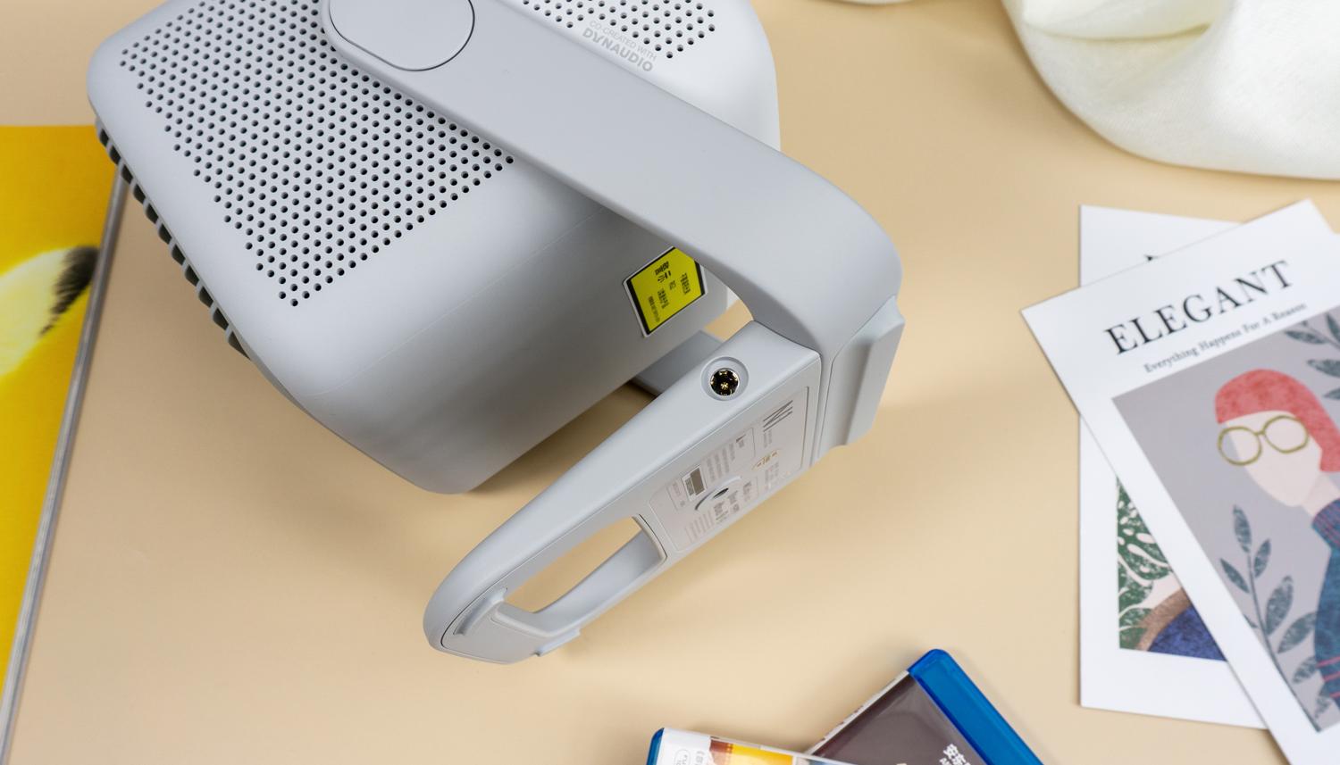 为什么说坚果n1是卧室投影仪,坚果n15.6米投影