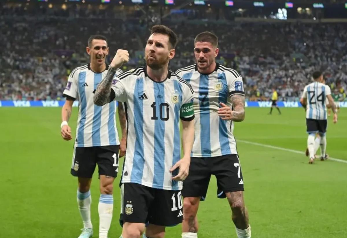 谢晖大连人5:1赢大连,世界杯预选赛谢晖