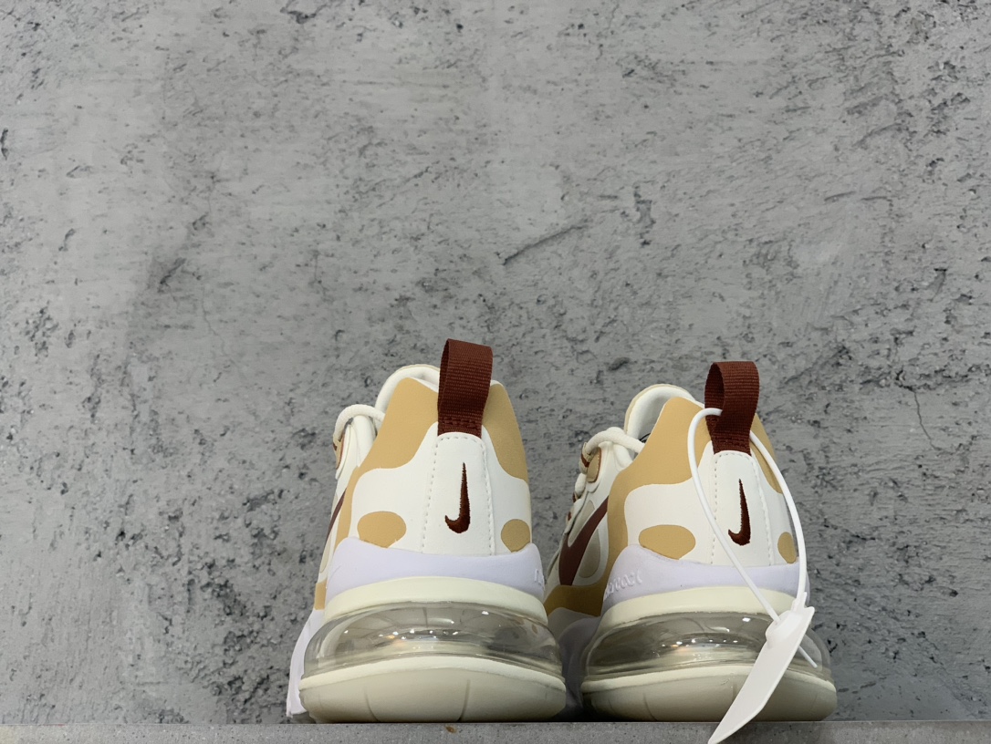 nikeairmax270react脚感怎么样,nikeairmax270气垫渐变色