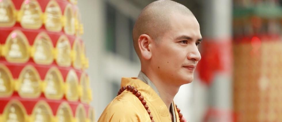 释明心放弃铁饭碗出家,最帅和尚释明心放弃铁饭碗