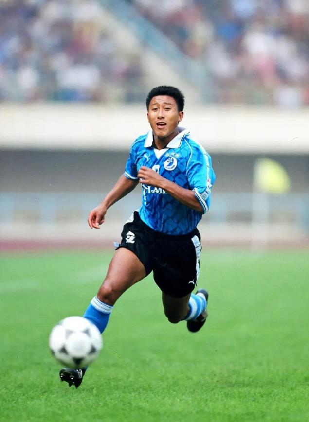 中国足球十大后卫,中国足球现役十大后卫