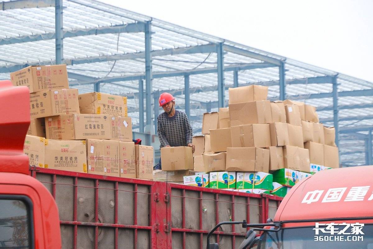 追溯仓栅货厢由来，戴上紧箍咒的蓝牌仓栅车会被蚕食吗？