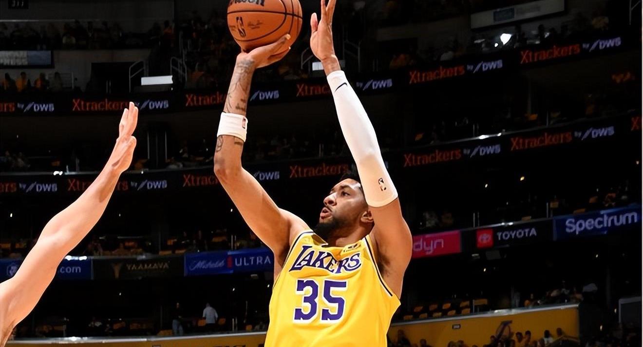 湖人替补席也很强大,湖人替补内线的天赋表现如何