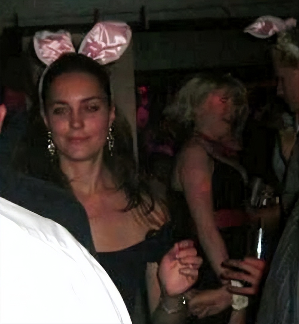 凯特参加威廉婚礼照片,凯特威廉甜蜜瞬间