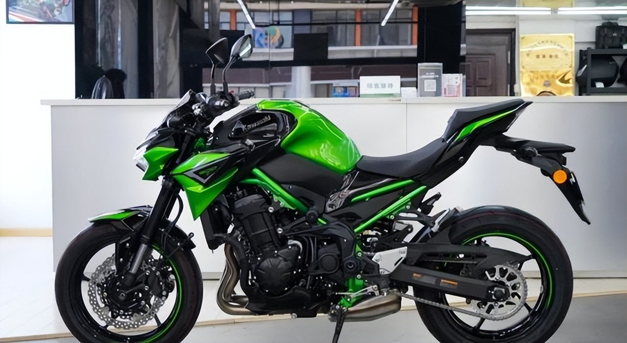 10万川崎z800买什么摩托车,川崎10万z900
