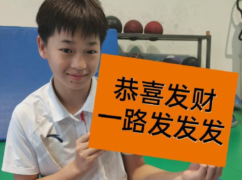 15岁全红婵的照片,全红婵15岁为什么还长高