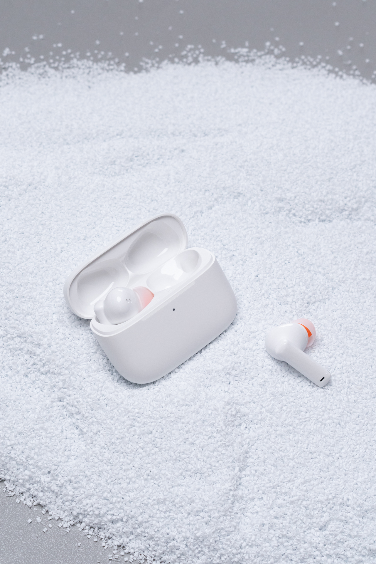 倍思耳机m2好还是m2s好,200元左右的无线耳机评测倍思m2s