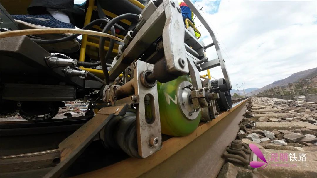 咻——铁路敞篷小跑车来啦