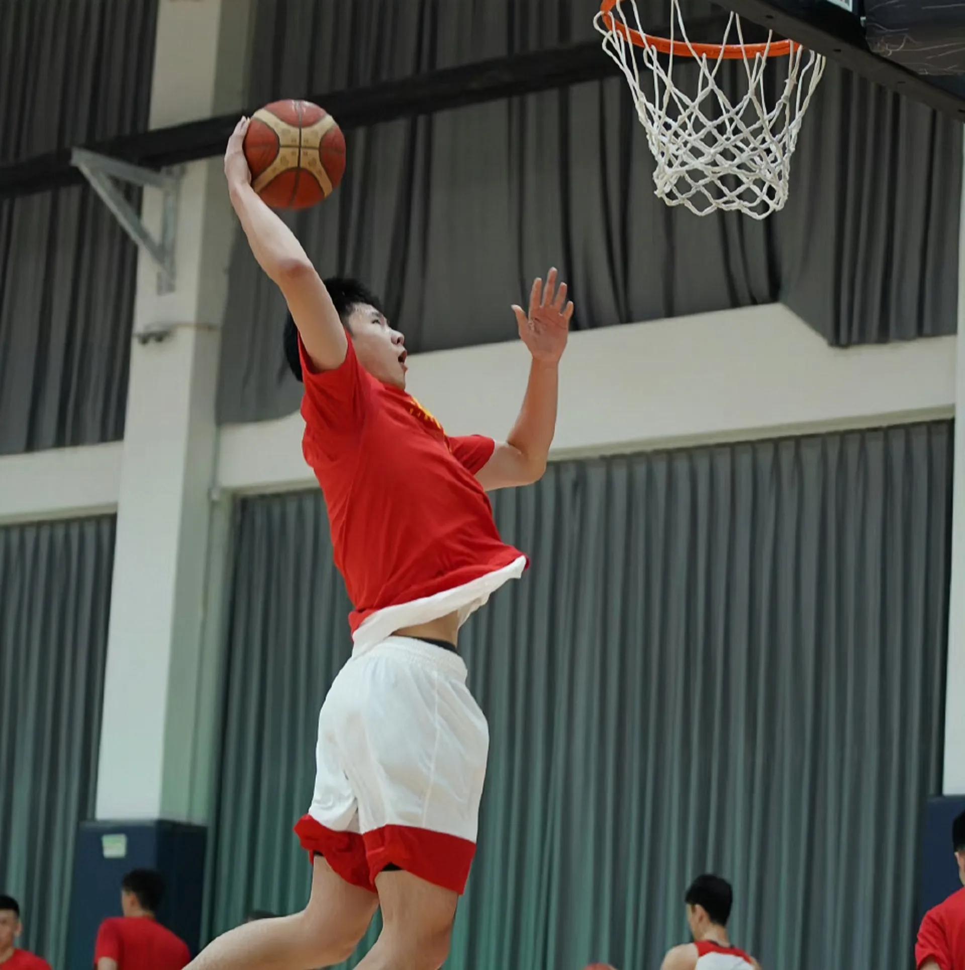 胡明轩徐杰双塔打辽宁,朱芳雨胡明轩双塔