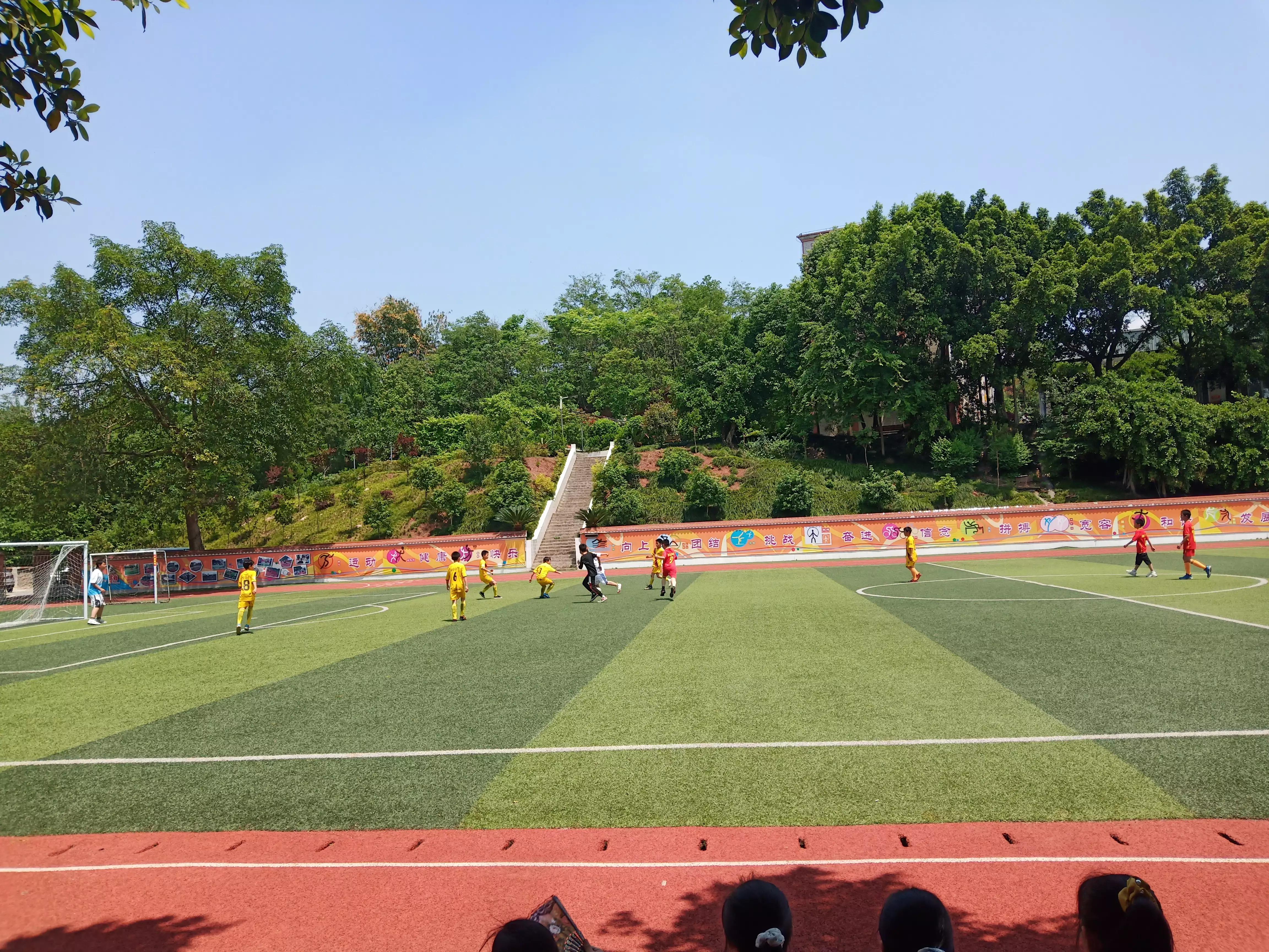 足球，让生活变得快乐