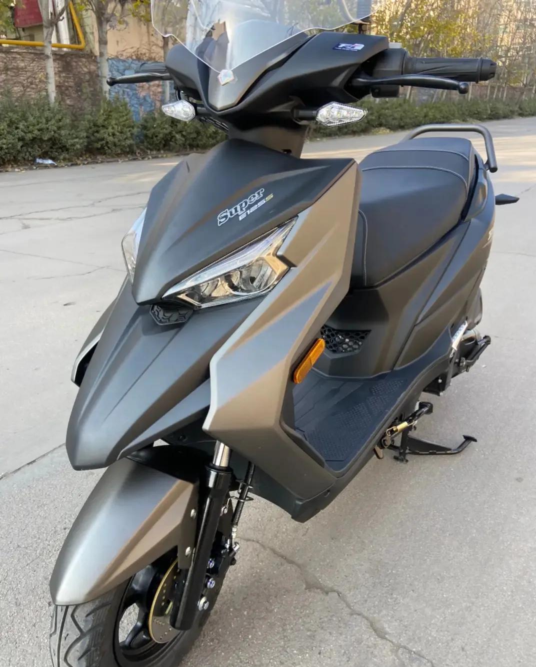 豪爵2019款超级鹰125踏板车评测,豪爵5000元左右公认最好125踏板车