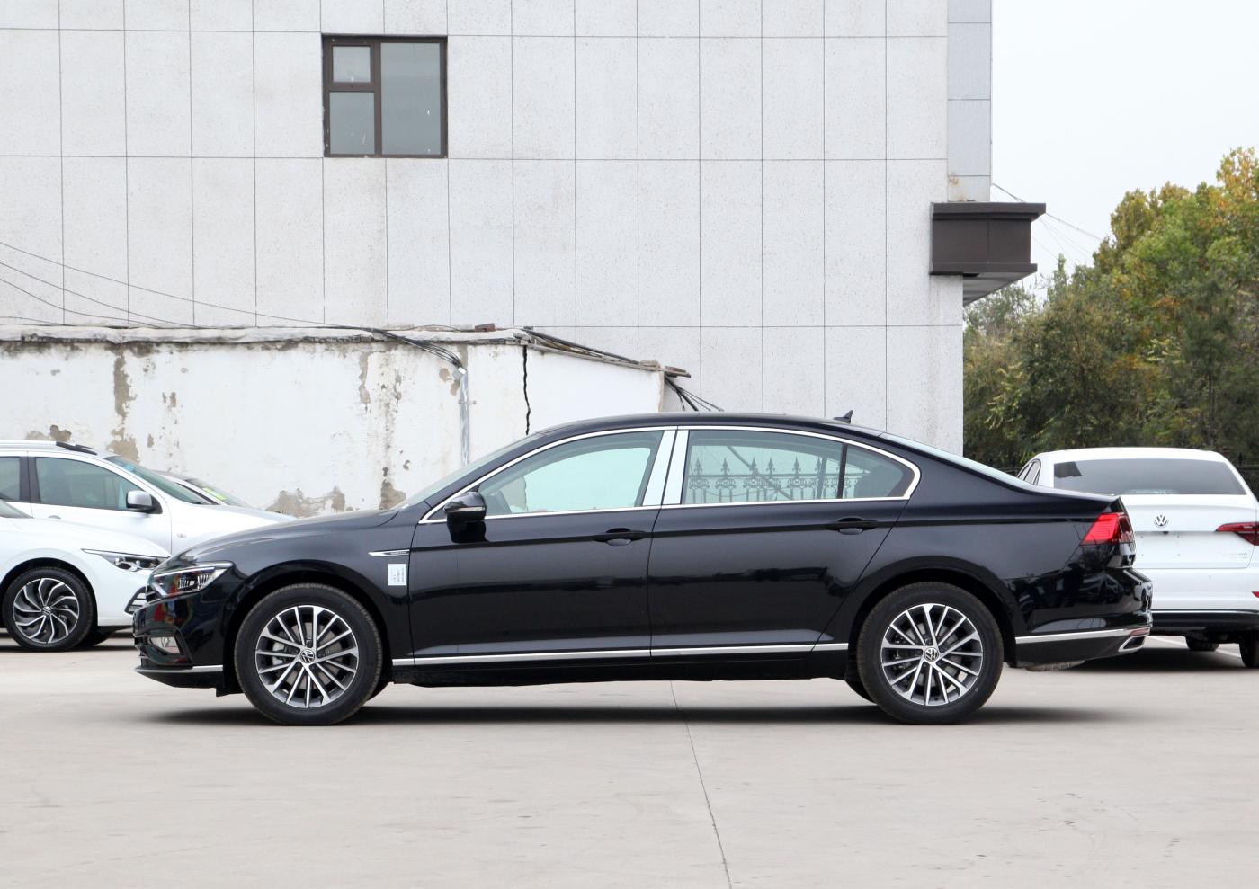 大众迈腾优缺点有哪些,为啥那么多人买迈腾和帕萨特