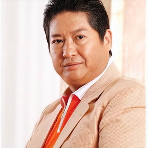 成龙为什么不敢惹洪金宝,成龙的大哥洪金宝