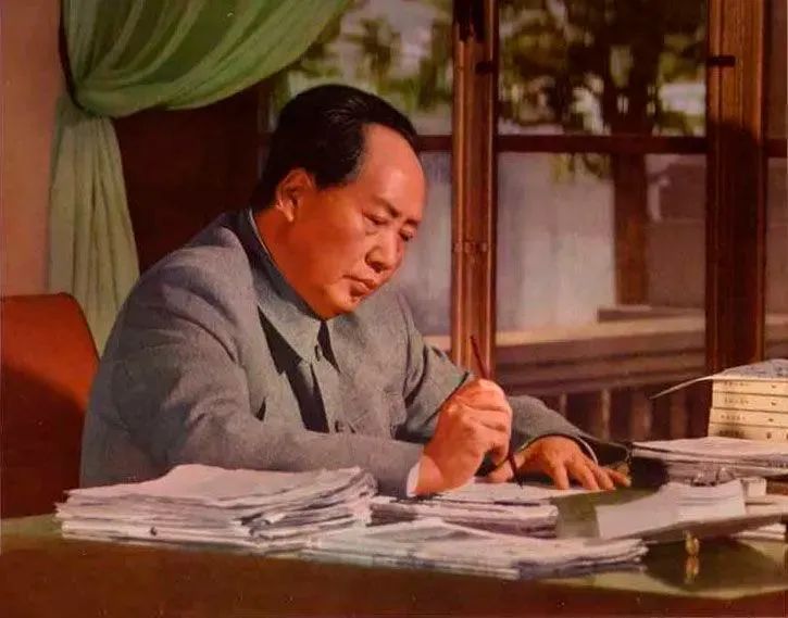 毛主席写给革命同志的3首诗词,既有豪情万丈,又让人潸然泪下!