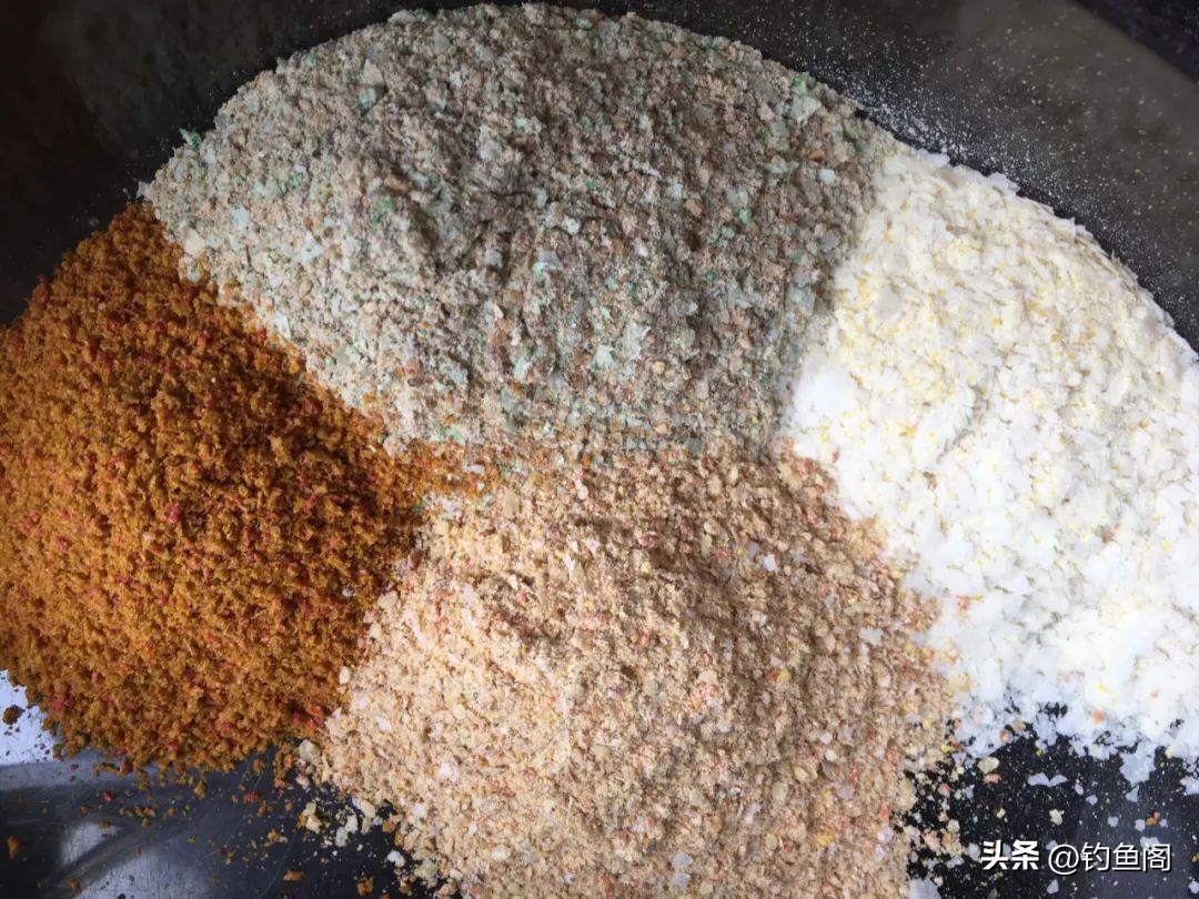 饵越小越容易上鱼,野钓饵料香味浓郁钓大鱼免拌饵