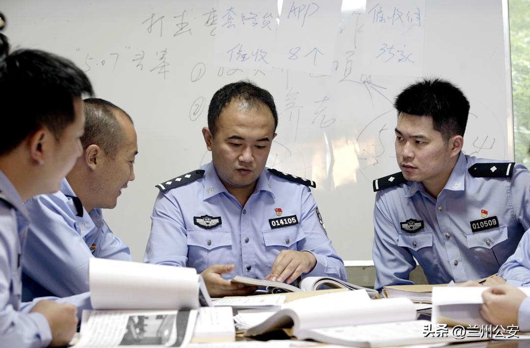 全国人民满意的公务员姜勇,全国人民满意公务员张琛