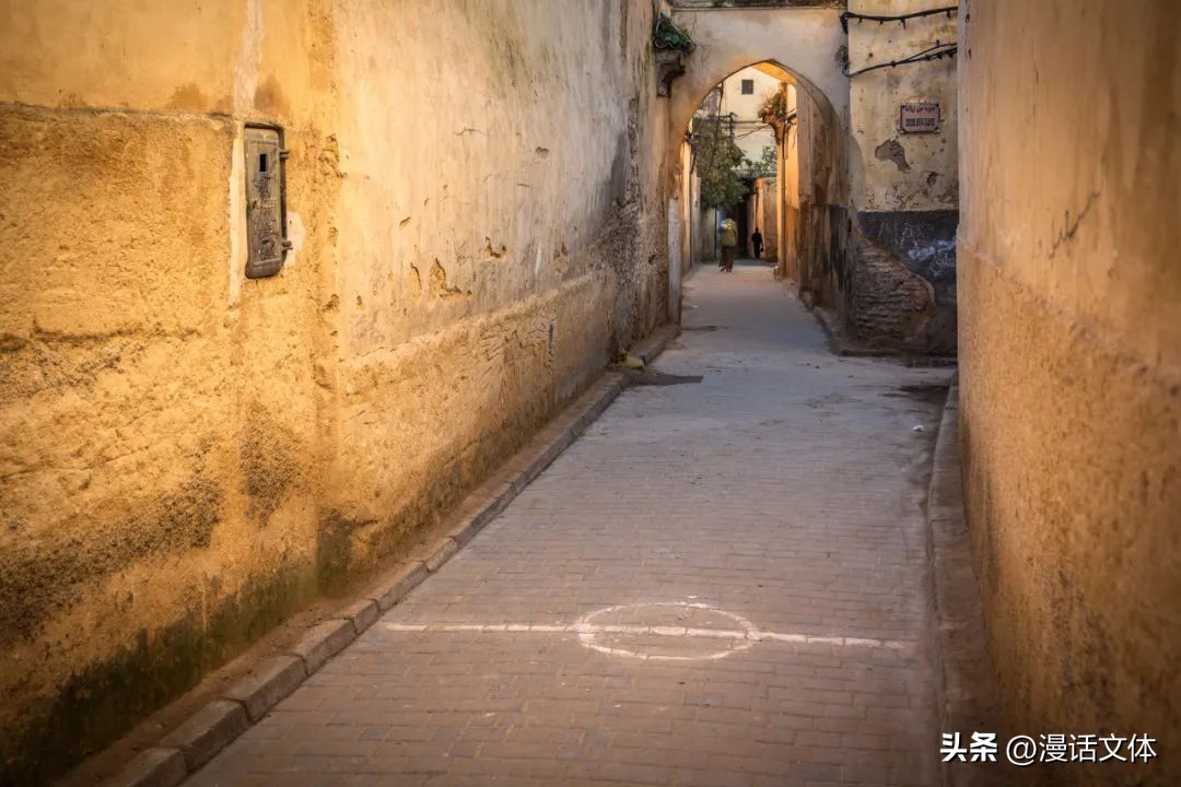 摩洛哥还有几人踢球,摩洛哥人对足球的爱很纯粹