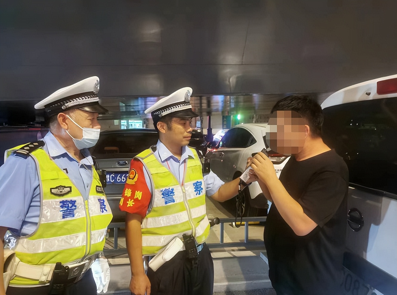 夏季治安打击整治“百日行动”丨尽锐出战！河南洛阳公安全力开展夏夜治安巡查宣防第二次集中统一行动