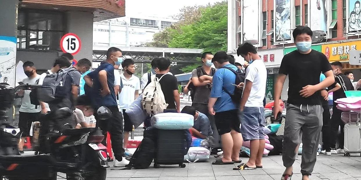 工厂老员工为什么跳槽,工厂频繁跳槽的人能力强吗