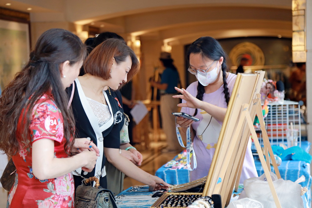 蜀绣传承人成都,蜀绣传承人传承蜀绣非遗文化