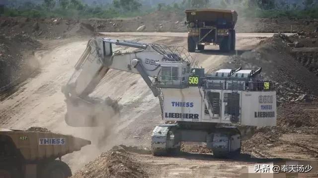 利勃海尔挖掘机9800反铲,世界最大挖掘机利勃海尔r9800