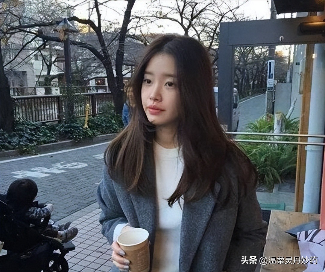 看起来比较自然减龄的长发发型,小男孩发型2021流行发型长发