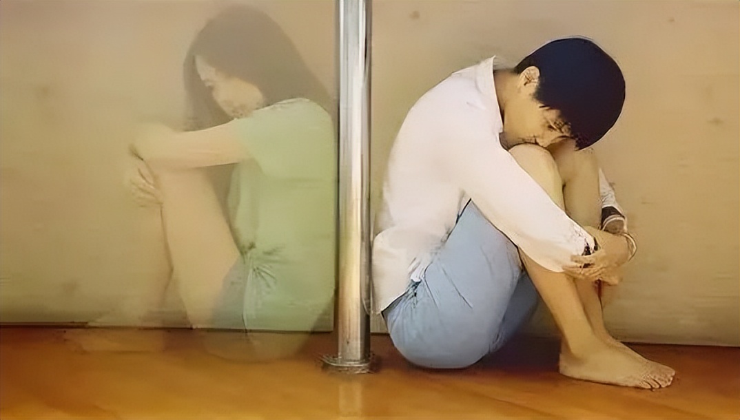 恋爱期间索要钱款返还判决书,起诉退还恋爱期间的转账