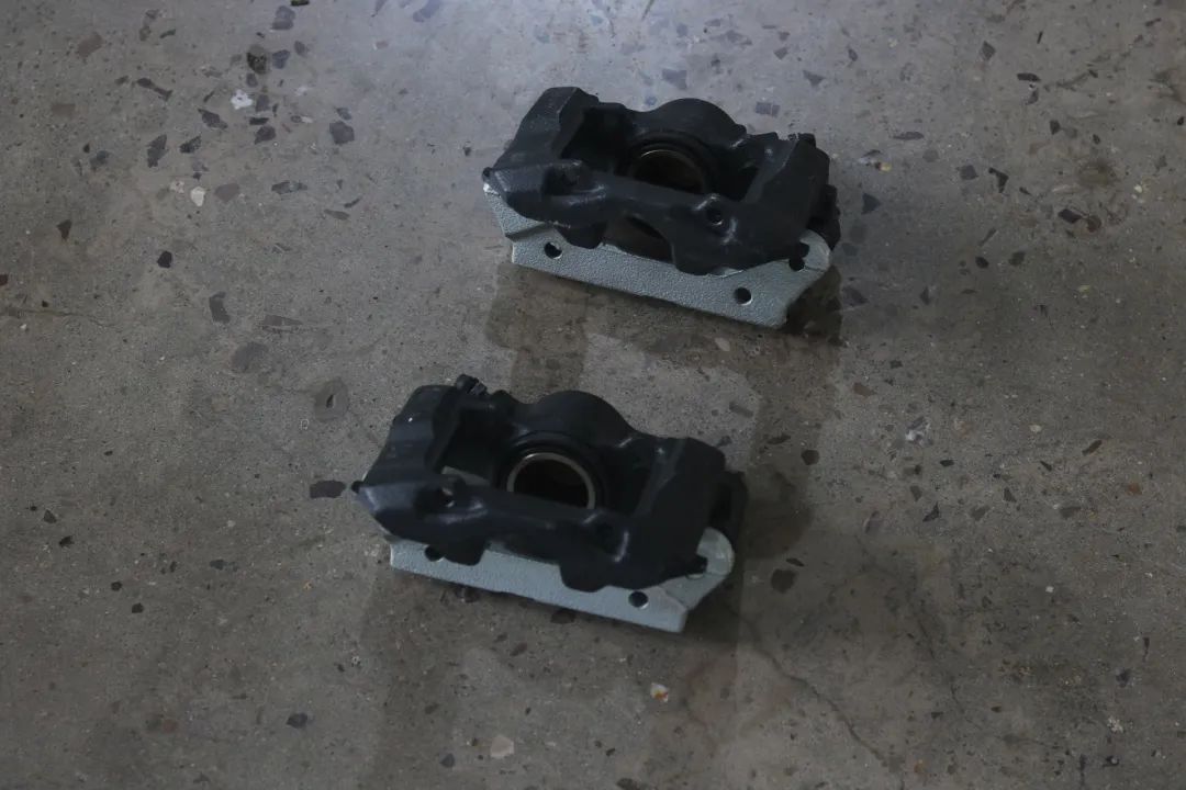 12代皇冠翻新后能开多久,坏掉的车改造成新车