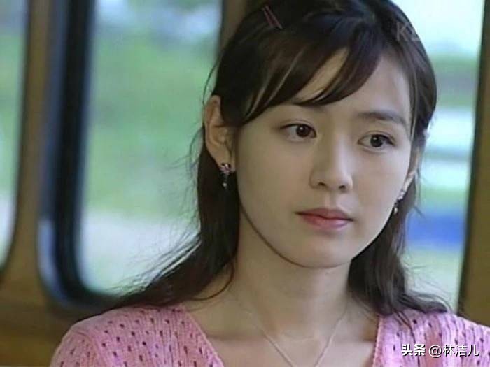 韩国女星年龄小,当38岁宋慧乔遇到同龄的孙艺珍