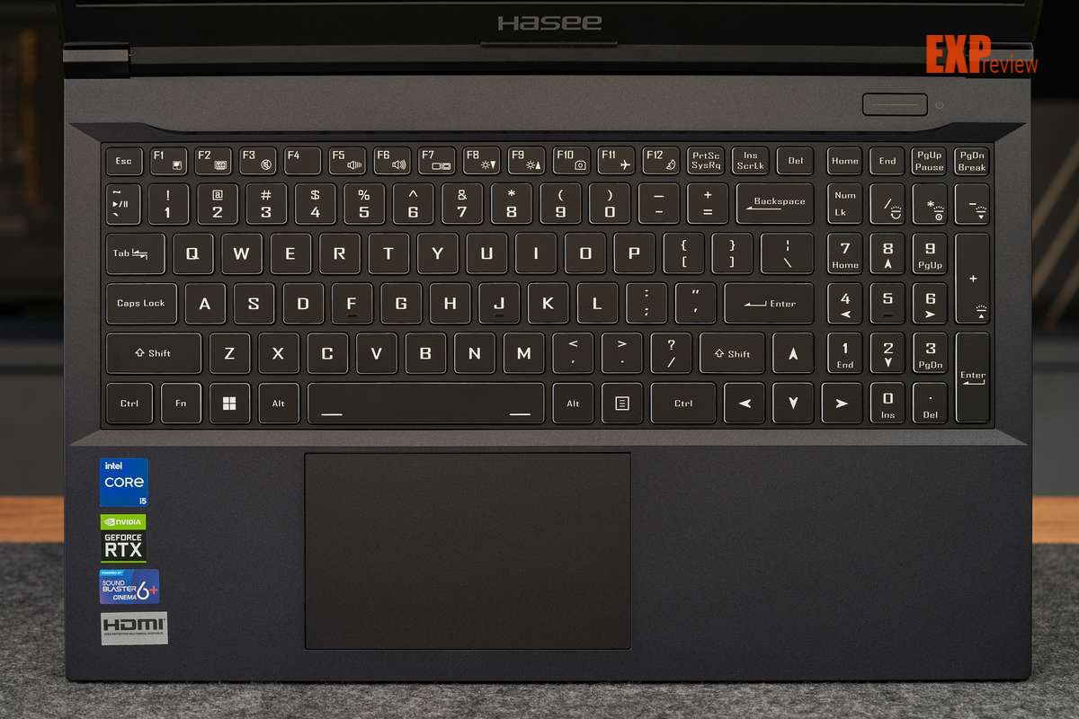 神舟战神z8-z8tn5ns游戏测评,神舟战神zx8-cr5s1游戏本评测