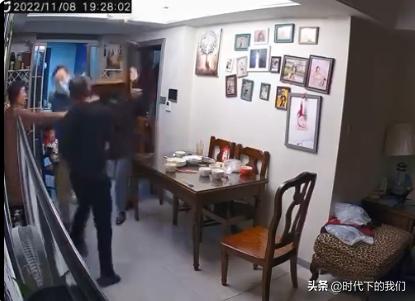 ‘‘掌掴男童’’事件网友各持己见,完整版视频解析,真相如何?