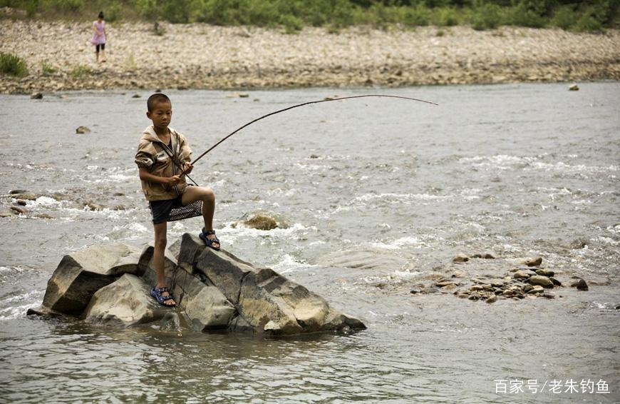 水库钓草鱼的真实感受,野钓草鱼经验之谈